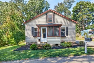 17 Pleasantview Ave, Lunenburg, MA 01462