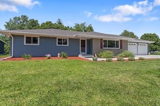 150 Outer Dr, Le Sueur, MN 56058