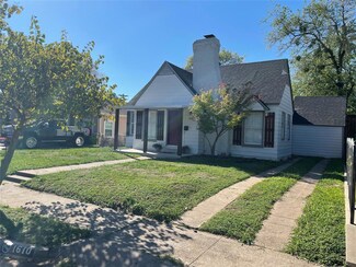 1610 Mountain Lake Rd, Dallas, TX 75224
