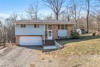 2602 S Hubbard Rd, Lowellville, OH 44436