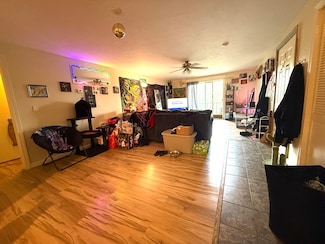 199 Perry Ave Unit 10, Worcester, MA 01610