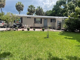 2645 Zoysia Ln, North Fort Myers, FL 33917
