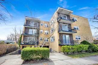 4735 Grove St Unit 102, Skokie, IL 60076