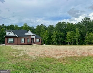 2594 Lassiter Rd, Forsyth, GA 31029