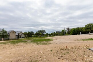 3301 Shelton Dr Unit 4, Kerrville, TX 78028