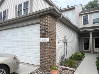 16791 39th Ave N, Plymouth, MN 55446