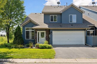 2065 Willow Cir, Hugo, MN 55038