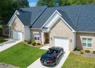 456 Rock Cliff Ct, Winston Salem, NC 27104
