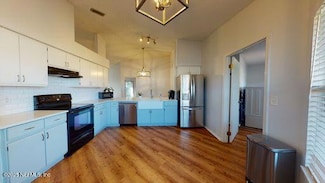 500 Penman Rd, Neptune Beach, FL 32266