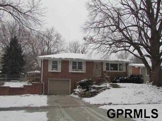 1317 Meadow Dale Dr, Lincoln, NE 68505