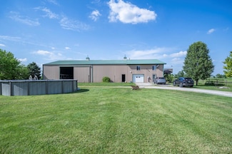 1360 Polk Rd, Sabina, OH 45169