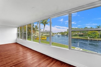 818 SE 4th St Unit 202, Fort Lauderdale, FL 33301