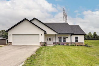 4022 Eagle Dr, Gosport, IN 47433