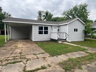 613 Paschal Ave, Trumann, AR 72472