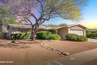 7451 E La Cienega Dr, Tucson, AZ 85715