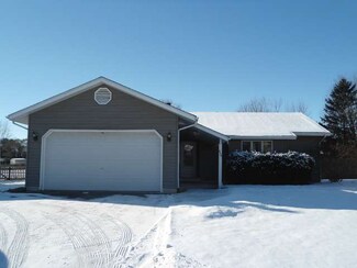 639 Rustic Rook Dr, Somonauk, IL 60552