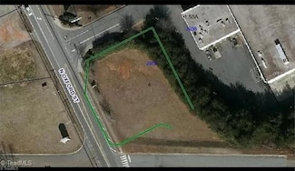 3100 N Oxford St, Claremont, NC 28610