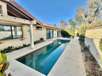 359 Villena Way, Palm Desert, CA 92260