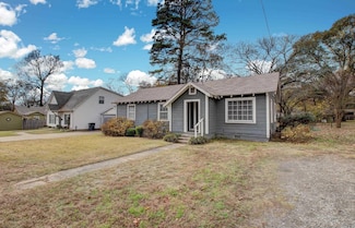 607 N James St, Searcy, AR 72143