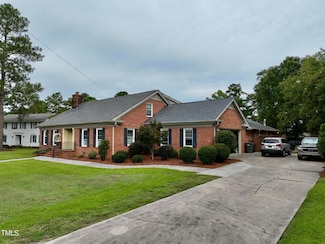404 W 34th St, Lumberton, NC 28358