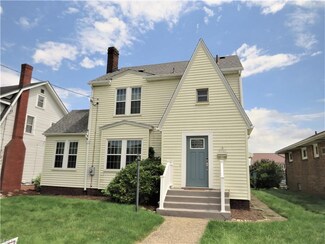3732 Collins Way, Weirton, WV 26062