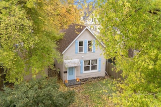 892 Lawson Ave E, Saint Paul, MN 55106