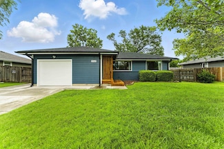 2043 Quincy St, Salina, KS 67401