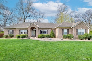 524 Shady Ln, Lebanon, IL 62254