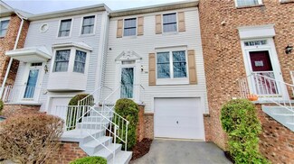 10 Jordache Ln, Spencerport, NY 14559