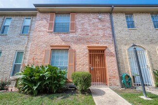 1715 Moritz Dr Unit 25, Houston, TX 77055