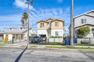 671 W 62nd St, Los Angeles, CA 90044
