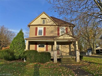 1930 Mahoning Ave NW, Warren, OH 44483