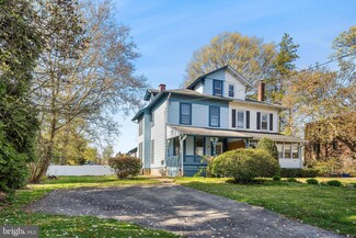 28 S Wyoming Ave, Ardmore, PA 19003