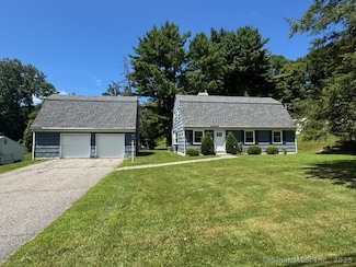 4 Hawley Rd, Danbury, CT 06811