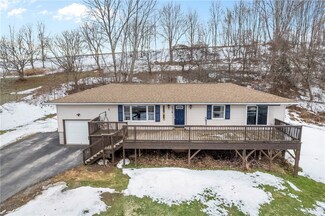 2519 Gannett Rd, Lyons, NY 14489