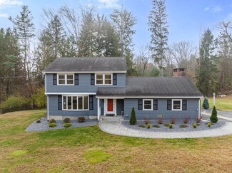 10 Clemmons St, Southborough, MA 01772