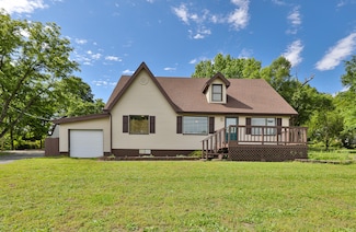 1104 E Buffalo St, Bolivar, MO 65613