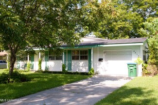 2315 Meadowbrook St, Pascagoula, MS 39567