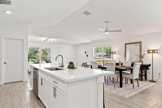 8186 97th Ct, Vero Beach, FL 32967