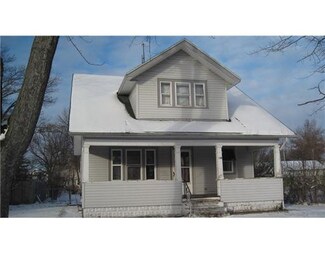 138 W Cleveland Ave, Elkhart, IN 46516