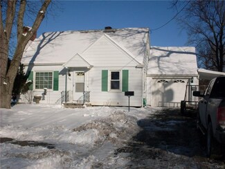 212 Brooklea Dr, Syracuse, NY 13207