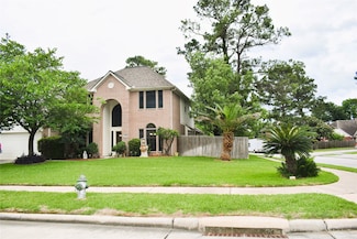 13902 Whispertrail Ct, Houston, TX 77014