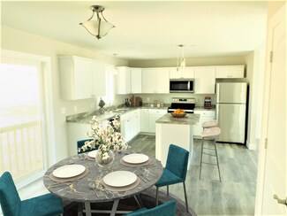 11 Smithwheel Rd Unit 27, Old Orchard Beach, ME 04064