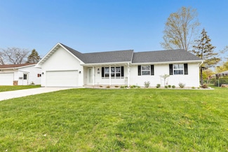 1305 Center St, Kewaunee, WI 54216