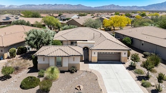 700 N Pebbles Ridge Dr, Green Valley, AZ 85614