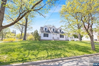 125 Greenway Rd, Glen Rock, NJ 07452