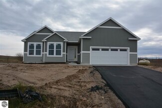 7512 E Meadows Dr, Cedar, MI 49621