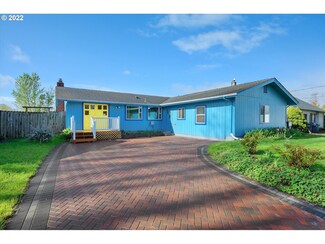 887 Josephine St E, Monmouth, OR 97361