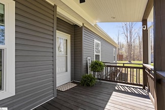 140 Vera Ln, Columbus, NC 28722