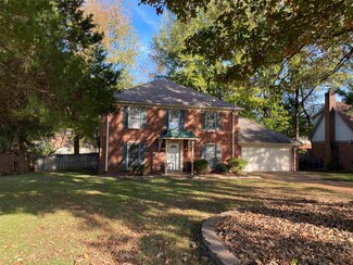 7200 Autumn Forrest Dr, Memphis, TN 38125
